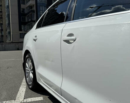 Білий Фольксваген Джетта, об'ємом двигуна 1.6 л та пробігом 173 тис. км за 11000 $, фото 7 на Automoto.ua