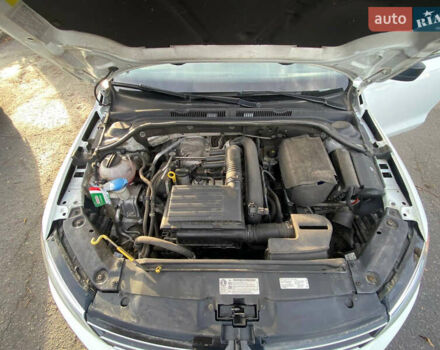 Білий Фольксваген Джетта, об'ємом двигуна 1.4 л та пробігом 140 тис. км за 10899 $, фото 22 на Automoto.ua