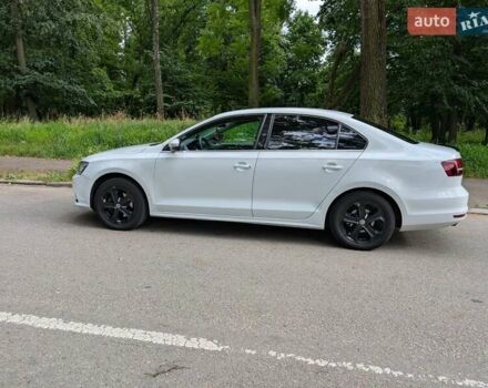 Фольксваген Джетта 2016 в Черновцах на Automoto.ua Белый Фольксваген Джетта, объемом двигателя 1.6 л и пробегом 181 тыс. км за 12500 $, фото 6 на Automoto.ua
