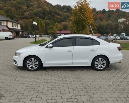 Фольксваген Джетта 2016 в Сваляве на Automoto.ua Белый Фольксваген Джетта, объемом двигателя 1.6 л и пробегом 219 тыс. км за 11300 $, фото 40 на Automoto.ua