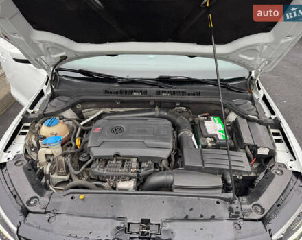 Білий Фольксваген Джетта, об'ємом двигуна 1.8 л та пробігом 103 тис. км за 13000 $, фото 18 на Automoto.ua