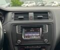 Белый Фольксваген Джетта, объемом двигателя 1.6 л и пробегом 143 тыс. км за 10890 $, фото 25 на Automoto.ua