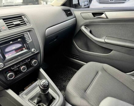 Белый Фольксваген Джетта, объемом двигателя 1.6 л и пробегом 76 тыс. км за 11800 $, фото 12 на Automoto.ua