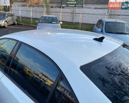 Білий Фольксваген Джетта, об'ємом двигуна 1.4 л та пробігом 140 тис. км за 10899 $, фото 12 на Automoto.ua