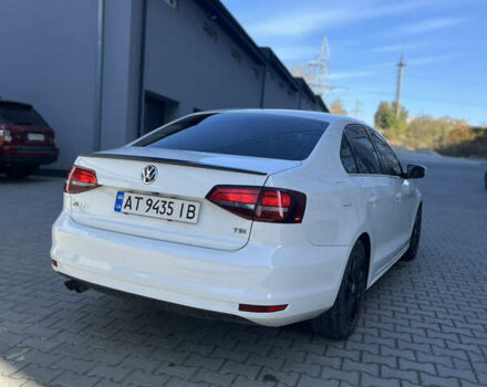 Фольксваген Джетта 2016 в Тернополе на Automoto.ua Белый Фольксваген Джетта, объемом двигателя 1.39 л и пробегом 181 тыс. км за 9999 $, фото 5 на Automoto.ua