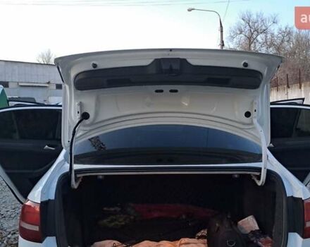 Білий Фольксваген Джетта, об'ємом двигуна 1.39 л та пробігом 197 тис. км за 9400 $, фото 14 на Automoto.ua