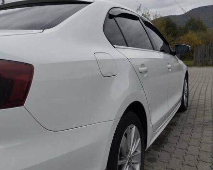 Фольксваген Джетта 2016 в Сваляве на Automoto.ua Белый Фольксваген Джетта, объемом двигателя 1.6 л и пробегом 219 тыс. км за 11300 $, фото 38 на Automoto.ua