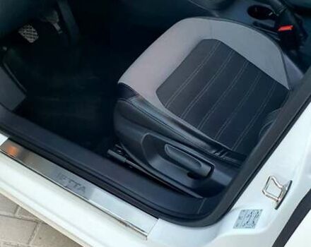 Белый Фольксваген Джетта, объемом двигателя 1.6 л и пробегом 150 тыс. км за 12500 $, фото 7 на Automoto.ua