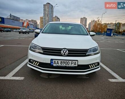 Белый Фольксваген Джетта, объемом двигателя 1.6 л и пробегом 53 тыс. км за 16500 $, фото 4 на Automoto.ua