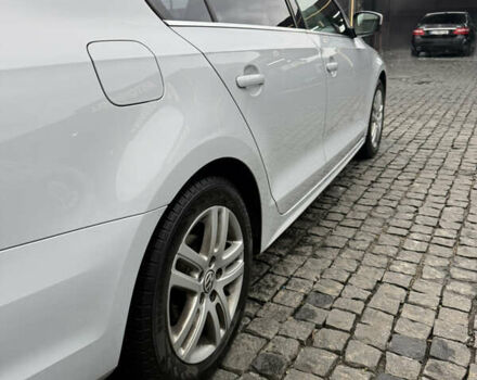 Білий Фольксваген Джетта, об'ємом двигуна 1.39 л та пробігом 98 тис. км за 11000 $, фото 3 на Automoto.ua