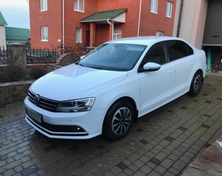 Фольксваген Джетта 2016 в Хмельницком на Automoto.ua Белый Фольксваген Джетта, объемом двигателя 1.6 л и пробегом 116 тыс. км за 13999 $, фото 1 на Automoto.ua