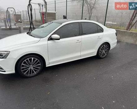 Білий Фольксваген Джетта, об'ємом двигуна 1.8 л та пробігом 103 тис. км за 13000 $, фото 3 на Automoto.ua
