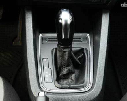 Фольксваген Джетта 2016 в Киеве на Automoto.ua Белый Фольксваген Джетта, объемом двигателя 0 л и пробегом 118 тыс. км за 11200 $, фото 18 на Automoto.ua