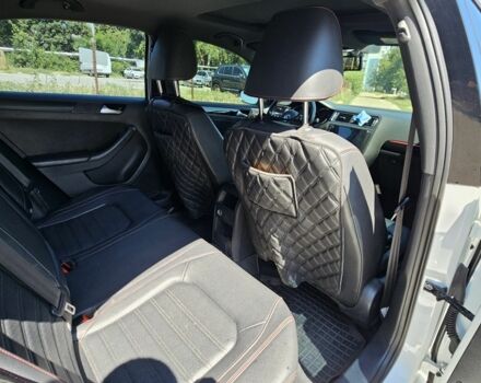 Білий Фольксваген Джетта, об'ємом двигуна 2 л та пробігом 179 тис. км за 11500 $, фото 3 на Automoto.ua