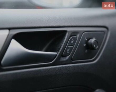 Білий Фольксваген Джетта, об'ємом двигуна 1.6 л та пробігом 122 тис. км за 12600 $, фото 19 на Automoto.ua