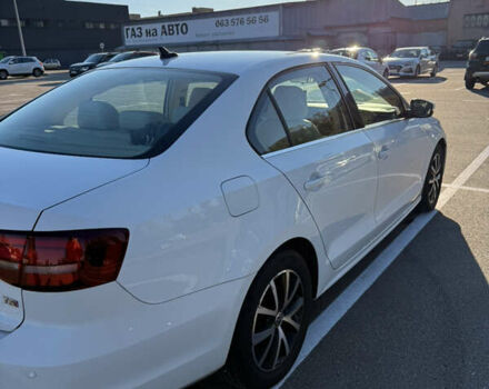 Фольксваген Джетта 2016 в Киеве на Automoto.ua Белый Фольксваген Джетта, объемом двигателя 1.39 л и пробегом 74 тыс. км за 12000 $, фото 5 на Automoto.ua