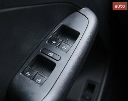 Білий Фольксваген Джетта, об'ємом двигуна 1.6 л та пробігом 122 тис. км за 12600 $, фото 18 на Automoto.ua