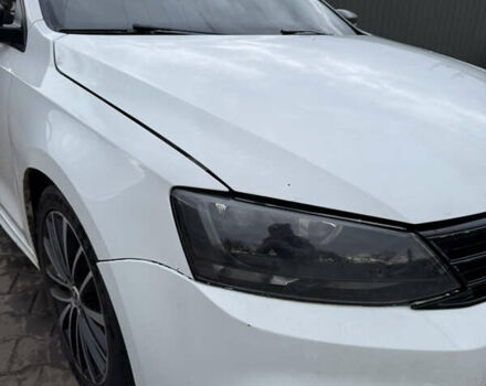 Фольксваген Джетта 2016 в Кривом Роге на Automoto.ua Белый Фольксваген Джетта, объемом двигателя 1.8 л и пробегом 110 тыс. км за 5500 $, фото 2 на Automoto.ua