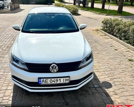 Фольксваген Джетта 2016 в Кривом Роге на Automoto.ua Белый Фольксваген Джетта, объемом двигателя 1.6 л и пробегом 76 тыс. км за 13900 $, фото 4 на Automoto.ua