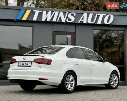 Белый Фольксваген Джетта, объемом двигателя 1.6 л и пробегом 276 тыс. км за 10500 $, фото 19 на Automoto.ua