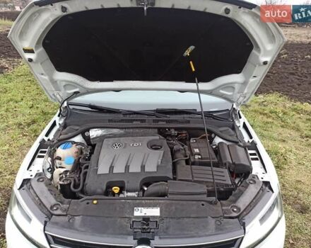 Белый Фольксваген Джетта, объемом двигателя 1.6 л и пробегом 226 тыс. км за 12500 $, фото 14 на Automoto.ua