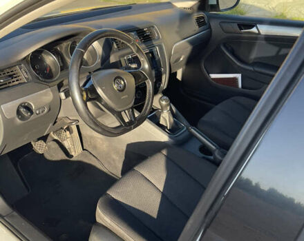 Белый Фольксваген Джетта, объемом двигателя 1.6 л и пробегом 280 тыс. км за 11200 $, фото 11 на Automoto.ua