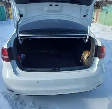 Білий Фольксваген Джетта, об'ємом двигуна 1.6 л та пробігом 222 тис. км за 11000 $, фото 8 на Automoto.ua