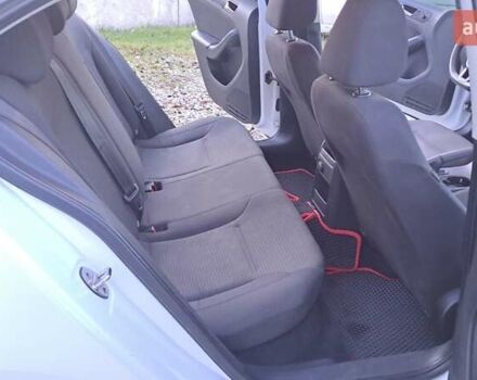 Білий Фольксваген Джетта, об'ємом двигуна 1.39 л та пробігом 197 тис. км за 9400 $, фото 11 на Automoto.ua