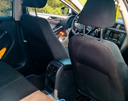 Белый Фольксваген Джетта, объемом двигателя 1.6 л и пробегом 301 тыс. км за 9000 $, фото 7 на Automoto.ua