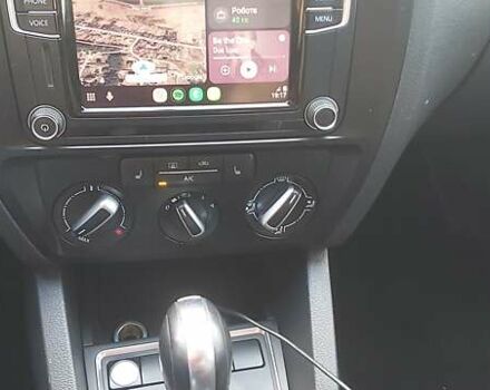 Белый Фольксваген Джетта, объемом двигателя 1.4 л и пробегом 141 тыс. км за 9500 $, фото 28 на Automoto.ua