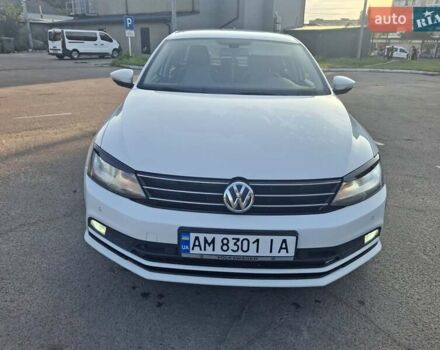 Белый Фольксваген Джетта, объемом двигателя 1.6 л и пробегом 201 тыс. км за 9800 $, фото 3 на Automoto.ua