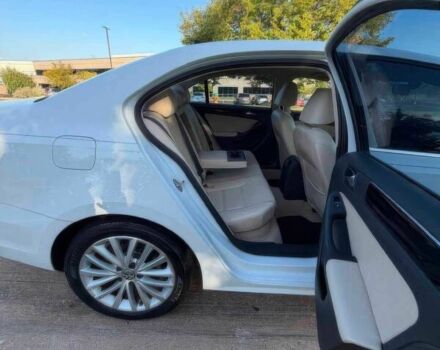 Белый Фольксваген Джетта, объемом двигателя 1.8 л и пробегом 74 тыс. км за 6000 $, фото 8 на Automoto.ua