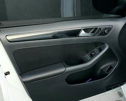 Белый Фольксваген Джетта, объемом двигателя 1.6 л и пробегом 150 тыс. км за 12500 $, фото 4 на Automoto.ua