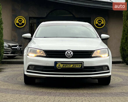 Фольксваген Джетта 2016 в Львове на Automoto.ua Белый Фольксваген Джетта, объемом двигателя 1.6 л и пробегом 187 тыс. км за 11500 $, фото 1 на Automoto.ua