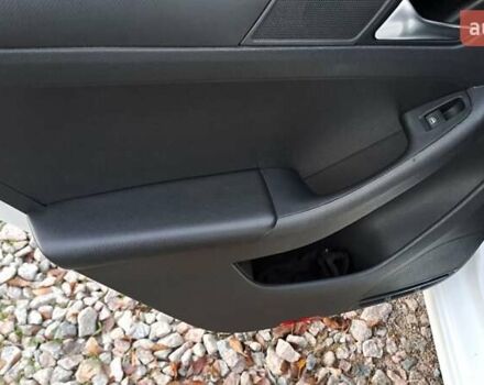 Білий Фольксваген Джетта, об'ємом двигуна 1.39 л та пробігом 197 тис. км за 9400 $, фото 12 на Automoto.ua