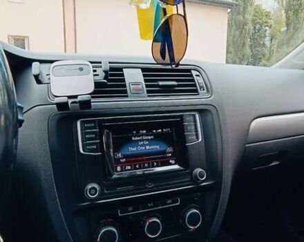 Білий Фольксваген Джетта, об'ємом двигуна 1.6 л та пробігом 301 тис. км за 9000 $, фото 17 на Automoto.ua