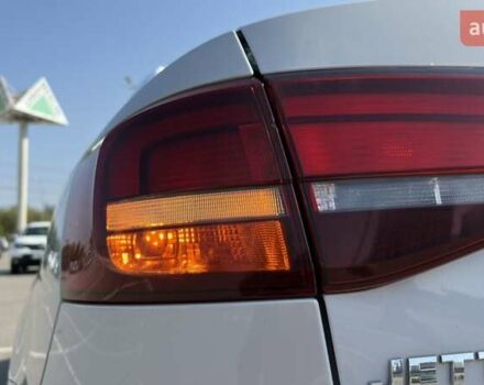 Фольксваген Джетта 2016 в Вышгороде на Automoto.ua Белый Фольксваген Джетта, объемом двигателя 1.39 л и пробегом 122 тыс. км за 11300 $, фото 1 на Automoto.ua