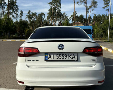 Білий Фольксваген Джетта, об'ємом двигуна 1.4 л та пробігом 175 тис. км за 13000 $, фото 11 на Automoto.ua