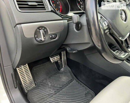 Белый Фольксваген Джетта, объемом двигателя 1.78 л и пробегом 140 тыс. км за 12000 $, фото 12 на Automoto.ua