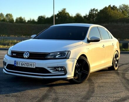 Белый Фольксваген Джетта, объемом двигателя 2 л и пробегом 204 тыс. км за 13000 $, фото 1 на Automoto.ua