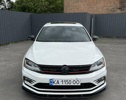 Фольксваген Джетта 2017 в Полтаве на Automoto.ua Белый Фольксваген Джетта, объемом двигателя 1.98 л и пробегом 127 тыс. км за 13500 $, фото 2 на Automoto.ua