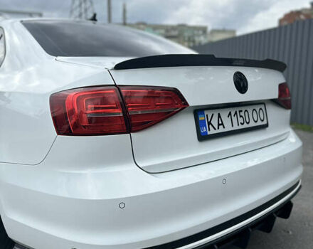 Фольксваген Джетта 2017 в Полтаве на Automoto.ua Белый Фольксваген Джетта, объемом двигателя 1.98 л и пробегом 127 тыс. км за 13500 $, фото 3 на Automoto.ua