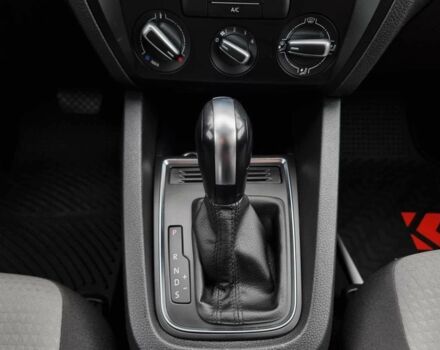 Белый Фольксваген Джетта, объемом двигателя 1.4 л и пробегом 164 тыс. км за 9999 $, фото 5 на Automoto.ua