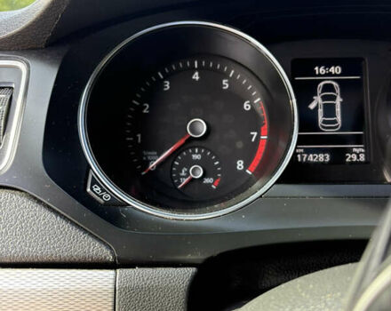 Білий Фольксваген Джетта, об'ємом двигуна 1.4 л та пробігом 175 тис. км за 13000 $, фото 23 на Automoto.ua