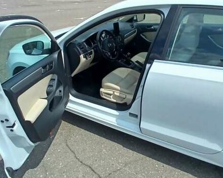 Белый Фольксваген Джетта, объемом двигателя 1.4 л и пробегом 156 тыс. км за 10499 $, фото 3 на Automoto.ua