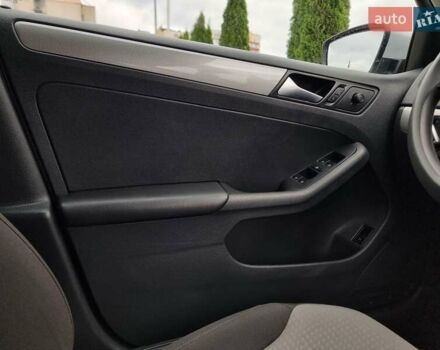 Белый Фольксваген Джетта, объемом двигателя 1.4 л и пробегом 164 тыс. км за 9999 $, фото 55 на Automoto.ua