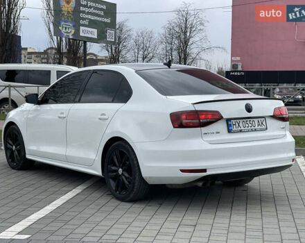 Белый Фольксваген Джетта, объемом двигателя 1.8 л и пробегом 118 тыс. км за 10000 $, фото 25 на Automoto.ua