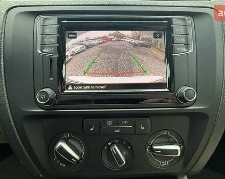 Белый Фольксваген Джетта, объемом двигателя 1.4 л и пробегом 149 тыс. км за 11500 $, фото 19 на Automoto.ua