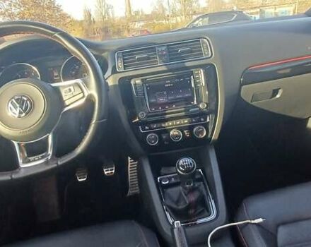 Белый Фольксваген Джетта, объемом двигателя 2 л и пробегом 63 тыс. км за 14000 $, фото 6 на Automoto.ua