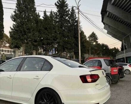 Фольксваген Джетта 2017 в Одессе на Automoto.ua Белый Фольксваген Джетта, объемом двигателя 1.4 л и пробегом 217 тыс. км за 6500 $, фото 1 на Automoto.ua